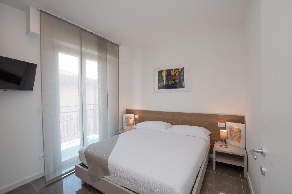 Ad Un Passo Da… Apartment Pietra Ligure Bagian luar foto