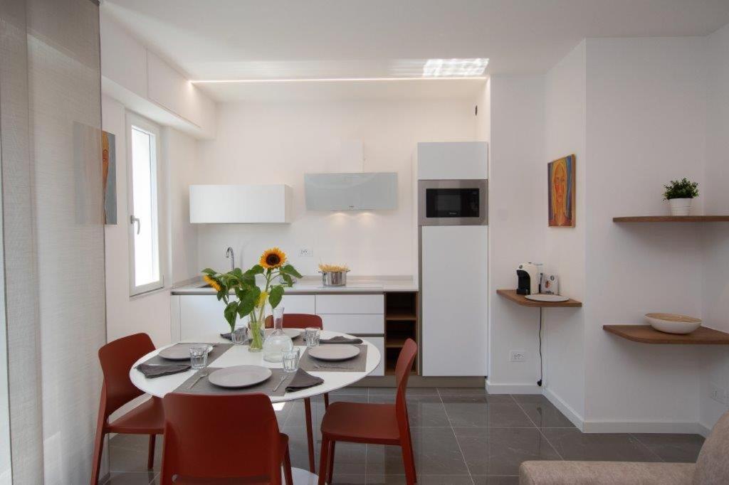 Ad Un Passo Da… Apartment Pietra Ligure Bagian luar foto